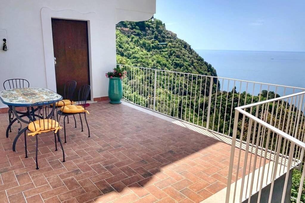 Casa Ministro Apartment Positano Bagian luar foto